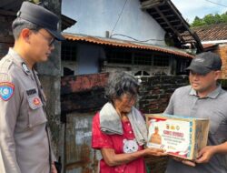 Ringankan Beban Warga, Program Nutrisi Mantap Polres Lombok Barat Sasar Lansia di Dusun Lembar Barat