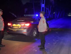 Polisi Sisir Jalur Perbatasan Kediri-Pringgarata Saat Dini Hari Guna Tekan Angka Kriminalitas 3C