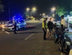 Satlantas Polres Lombok Barat Bergerak Tutup Ruang Gerak Balapan Liar Malam Hari di Bypass BIL 2