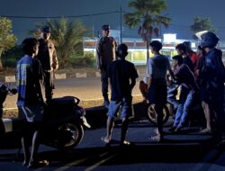 Cara Humanis Polsek Kediri Jaga Kamtibmas: Dialog Langsung dengan Warga Lelede Sukadana Hingga Larut Malam