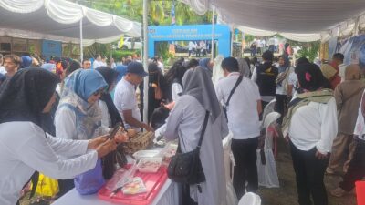 Wamendagri Buka Gerakan Bersih Pantai dan Gerakan Pangan Murah