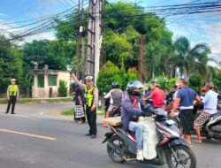 Polsek Tanjung Laksanakan Pengamanan dan Pengawalan Giat Kremasi Warga di Desa Tanjung