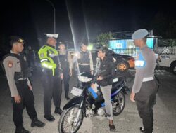Patroli Humanis, Piket Gabungan Fungsi Polres Bima Kabupaten Cegah Tindak Kejahatan Jalanan di Malam Hari