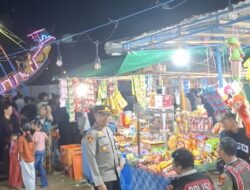 Kapolsek Bayan Pimpin Langsung Pengamanan Pasar Malam “Rona-Rona”, Wujud Nyata Polri Hadir Melayani