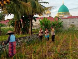 Bhabinkamtibmas Labuapi Ajak Warga Manfaatkan Lahan Produktif