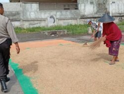 Bhabinkamtibmas Merembu Kawal Swasembada Pangan Nasional