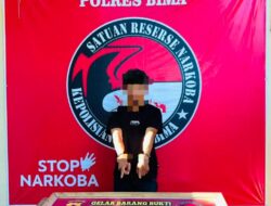 Melawan dan Hendak Kabur Saat Ditangkap Terduga Pelaku Pengedar Narkoba Jenis Shabu 9,90 gram ini Dicokok Satresnarkoba Polres Bima Kabupaten