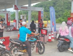 Jaga Kamtibmas, Personel Polres Lombok Barat Pantau Stok BBM di SPBU