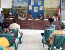Hadiri Musdes Khusus Tingkat Desa Woro, Bhabinkamtibmas Polsek Madapangga Sampaikan Himbauan dan Pesan Kamtibmas